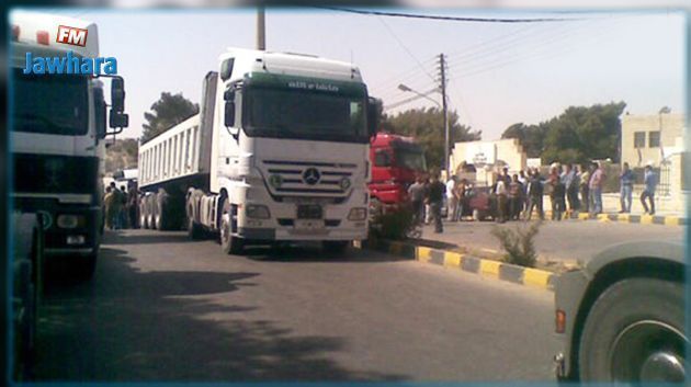 بعد فقدانه السيطرة على الفرامل : وفاة سائق قفز من شاحنة لنقل الحجارة
