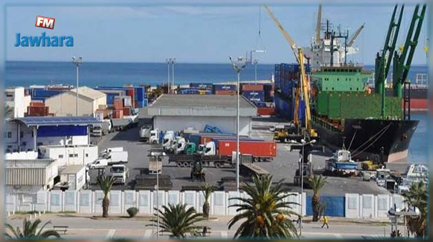 قابس : اجراءات عديدة بالميناء التجاري للتوقي من فيروس كورونا