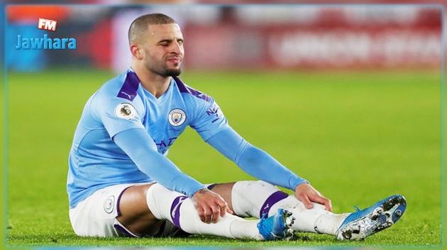 مدافع المان سيتي يعتذر بسبب حفل جنسي أثناء العزل الصحي