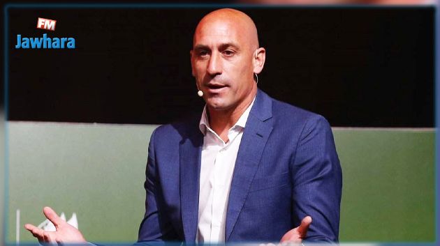 رئيس الاتحاد الإسباني متهم بتزوير أوراق رسمية