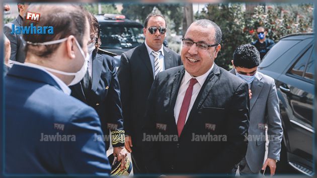 عمد يتلاعبون بالإعانات ويحتكرون