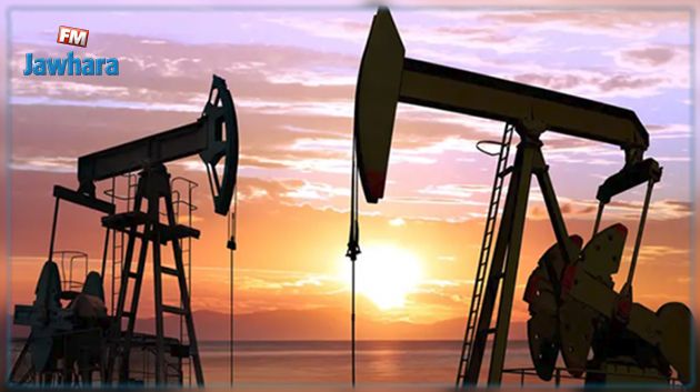 انهيار تاريخي لأسعار النفط : تعليق وزير الطاقة بشأن استعدادات تونس 