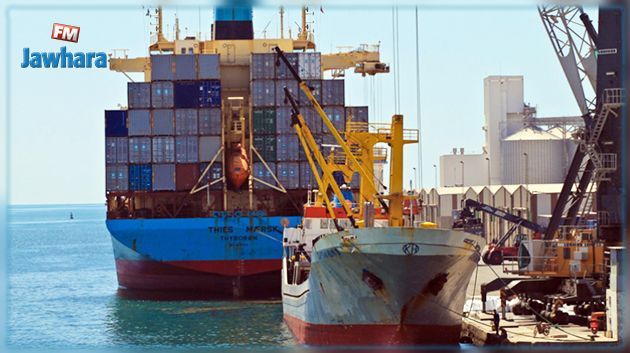 تشغيل الخط البحري صفاقس طرابلس : ابحار سفينة تجارية محملة ب300 حاوية 