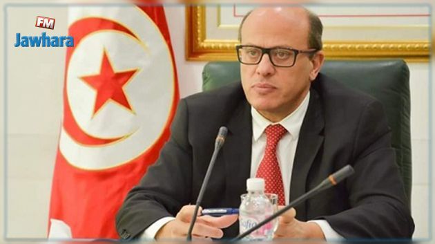 وزير الصناعة يعاين الأضرار التي خلفها حريق مصنع النفيضة