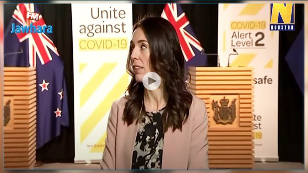 ردّة  فعل غريبة لرئيسة وزراء نيوزيلندا لحظة وقوع زلزال وهي في مقابلة تلفزيونية مباشرة (فيديو)