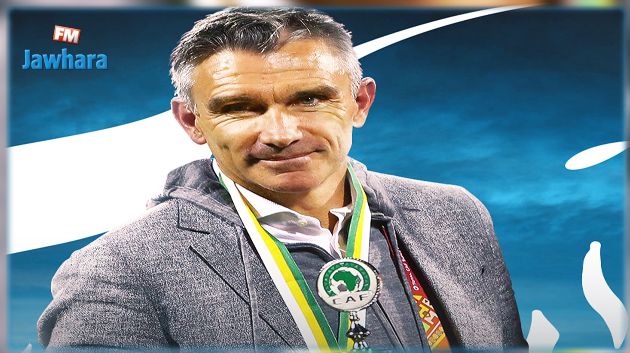 الزمالك يجدد عقد مدربه كارتيرون