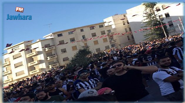 صفاقس: جماهير النادي الصفاقسي تنفذ وقفة احتجاجية للمطالبة بانجاز مشروع توسعة الطيب المهيري
