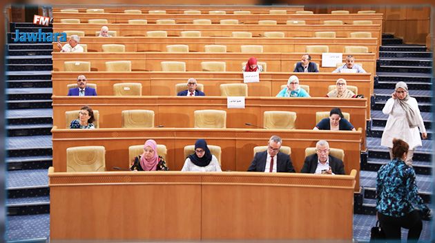 بدء التصويت على سحب الثقة من رئيس البرلمان