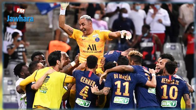 باريس سان جيرمان يتوج بكأس الرابطة الفرنسية ويحقق الثلاثية