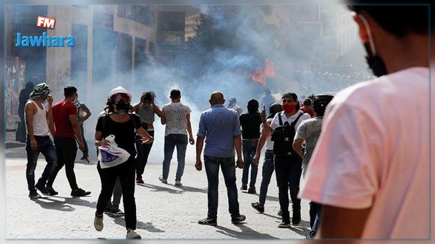 السفارة الأمريكية على الخطّ: مقتل شرطي لبناني خلال اشتباكات مع المتظاهرين في بيروت