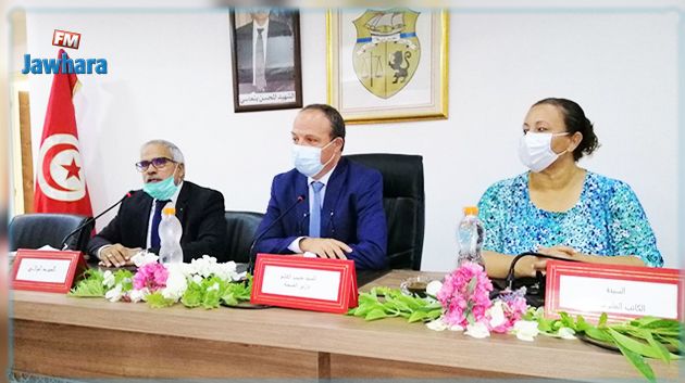 وزير الصحة بالنيابة يشرف بقابس على اجتماع اللجنة الجهوية لمجابهة كورونا