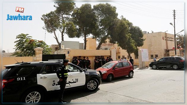 بسبب حفل زفاف حضره المئات: ايقاف عريسين ووالديهما في دولة عربية