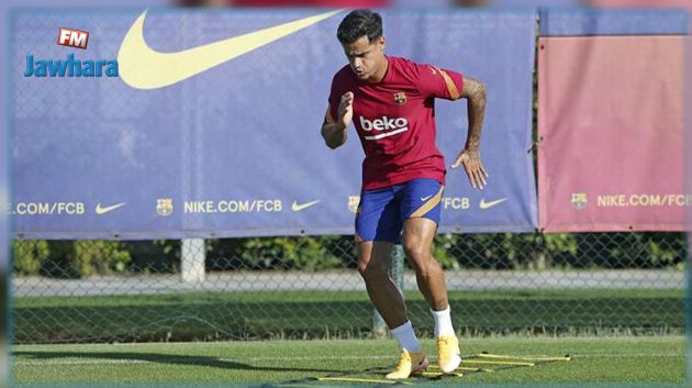 وكيل أعمال كوتينيو يؤكد بقاءه مع برشلونة في الموسم الجديد