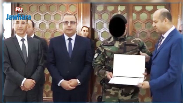 المشيشي يكرّم الأمنيين الذين ساهموا في القضاء على إرهابيي عملية سوسة (فيديو)