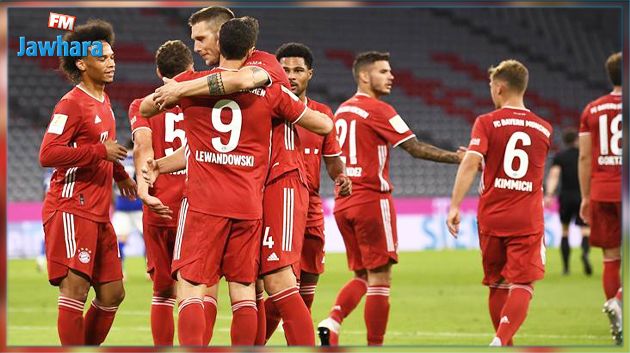 الدوري الالماني : بايرن ميونيخ يفوز على شالكه بثمانية أهداف لصفر