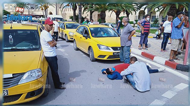 المنستير : محتجون يقطعون الطريق بسبب 