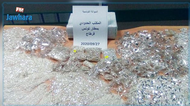 تورط فيها شخصان تابعان لشركة طيران : إحباط تهريب 31.4 كلغ من