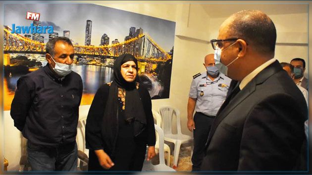 رئيس الحكومة يتحول لمنزل الشهيد مهدي بوبكر قائد الطائرة العسكرية لتعزية عائلته