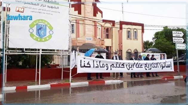 احتجاجات الشابة محور لقاء رئيس الحكومة بوزير الداخلية وقيادات أمنية