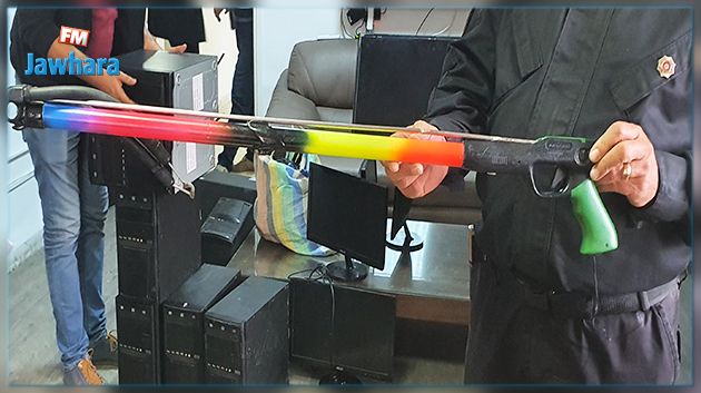 سوسة: القبض على مرتكب عملية سرقة من مؤسسة تربوية و حجز 15 جهاز كمبيوتر