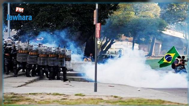 اشتباكات عنيفة بين المتظاهرين والشرطة في البرازيل