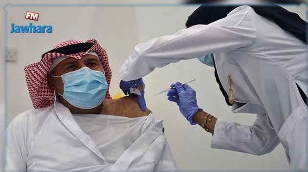 السعودية تكشف حقيقة ظهور أعراض غير متوقعة على من تلقوا لقاح كورونا