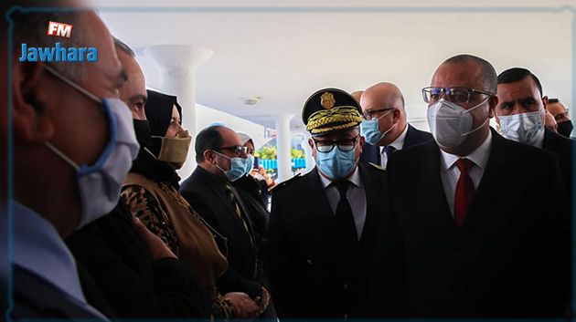 رئيس الحكومة في زيارة لوحدة كوفيد 19 بمستشفى فطومة بورقيبة بالمنستير