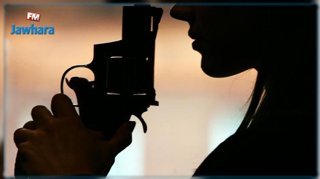 قمرت: القبض على إمرأة مسلحة