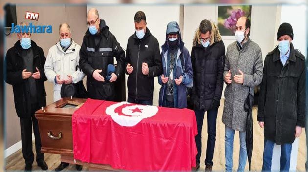 انطلاق مراسم نقل جثمان الفقيدة محرزية العبيدي إلى تونس(صور)