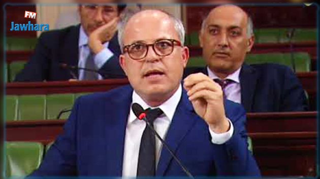 نبيل الحجي : رئيس الحكومة غير ملم بالدستور 