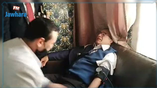 عماد الخميري: الوضع الصحي لفيصل دربال صعب وتم استدعاء سيارة إسعاف لنقله 