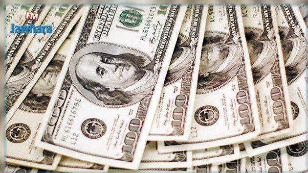 ارتفاع الدولار إلى ذروة شهرين مقابل اليورو والين