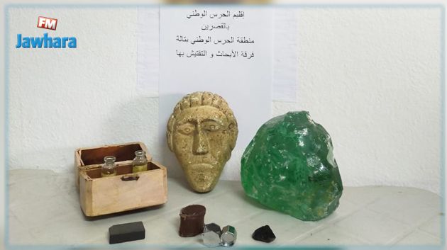 القصرين : حجز قطعة أثرية وحجارة كريمة
