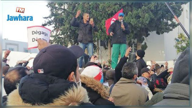 سعيد الجزيري يمنع أعوان الهايكا من تنفيذ قرار حجز معدات اذاعته ويتصدى لهم