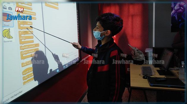 المدرسة الإعدادية الحنايا: وزير التربية يشرف على تدشين مخبر إعلامية 