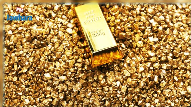 الذهب يرتفع بدعم من ضعف الدولار 