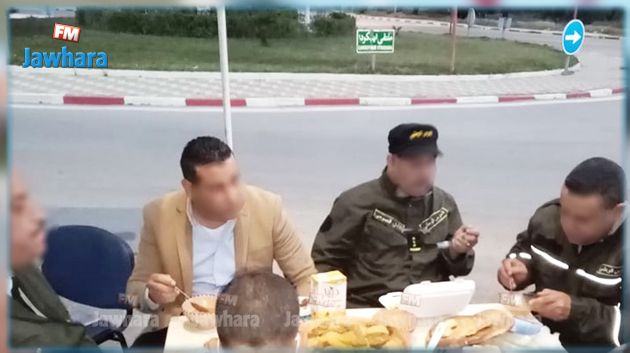 مائدة إفطار على شرف أعوان الحرس في موقع العملية الإرهابية بمفترق أكودة القنطاوي