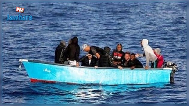 بينهم 7 نساء: إنقاذ 20 مجتازا للحدود البحرية في سواحل المهدية