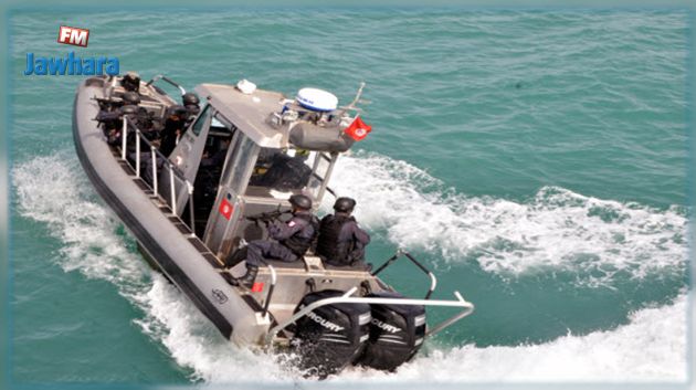 جيش البحر: انقاذ عدد من المهاجرين غير النّظاميين بسواحل صفاقس وجربة 