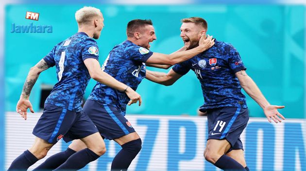 يورو 2020: سلوفاكيا تحقق انتصارا ثمينا امام بولندا