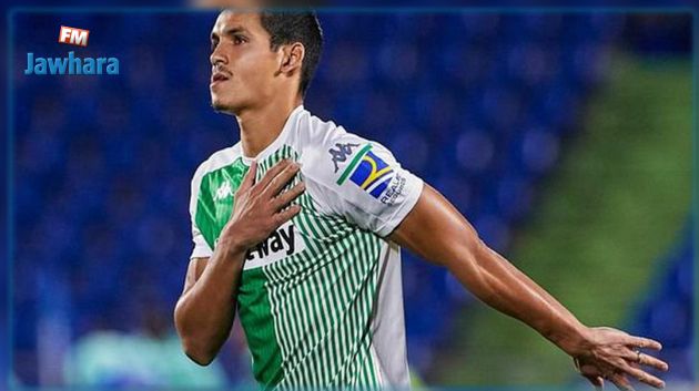فياريال يتعاقد مع الجزائري مندي