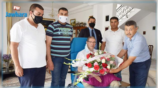 نقابة وحدات التدخل تكرم الحبيب الصيد