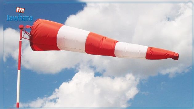 رياح قوية ونشرات تحذيرية للملاحة والصيد البحري