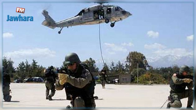 وزير الدفاع يؤكد ضرورة تطوير القدرات العملياتية لجيش الطيران