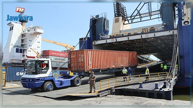 ميناء رادس : وصول دفعة أولى من المعدات والمستلزمات الطبية من إيطاليا (فيديو)