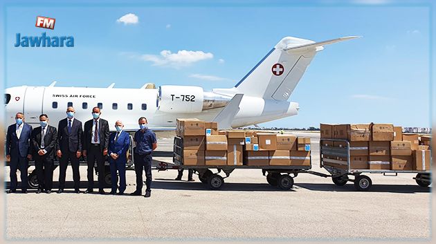 بقيمة مليون دينار : سويسرا ترسل طائرة محملة بالتجهيزات الطبية إلى تونس