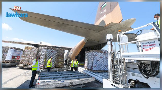 وصول طائرة عسكرية أردنية محملة بمعدات ومستلزمات طبية إلى تونس