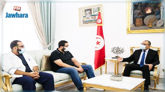  رئيس الحكومة يدين الاعتداء على طبيبين و يؤكد أن القانون سيأخذ مجراه