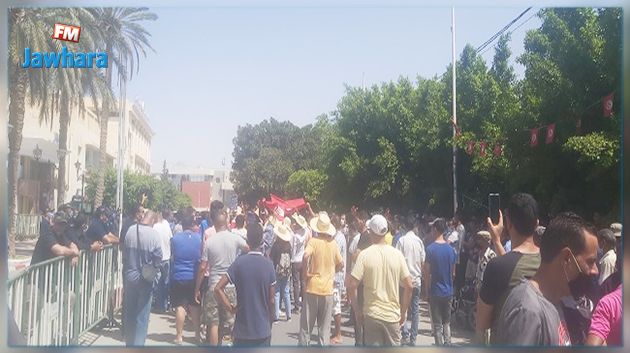 مسيرة في قفصة للمطالبة بحل البرلمان 