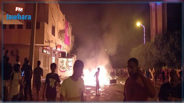 اقتحام مقرات حركة النهضة في عدّة جهات